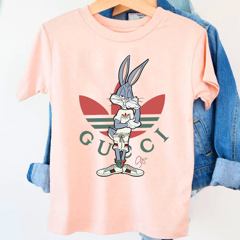 SatModa  SatModa  https://satmoda.com › products › детска-тениска-young-bugs-bunny  Детска тениска Young Bugs Bunny  Детска тениска със забавен принт за всяко малко приключение. Мека и дишаща, за комфорт през целия ден.  BGN 23.60