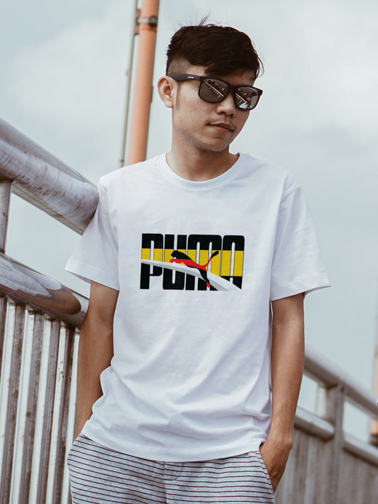 Мъжка тениска Puma Black/SatModa

Модерна мъжка тениска с обло деколте и свободна кройка. Материята на тениската е изключително мека и осигурява максимален комфорт през летните дни. Съчетава...