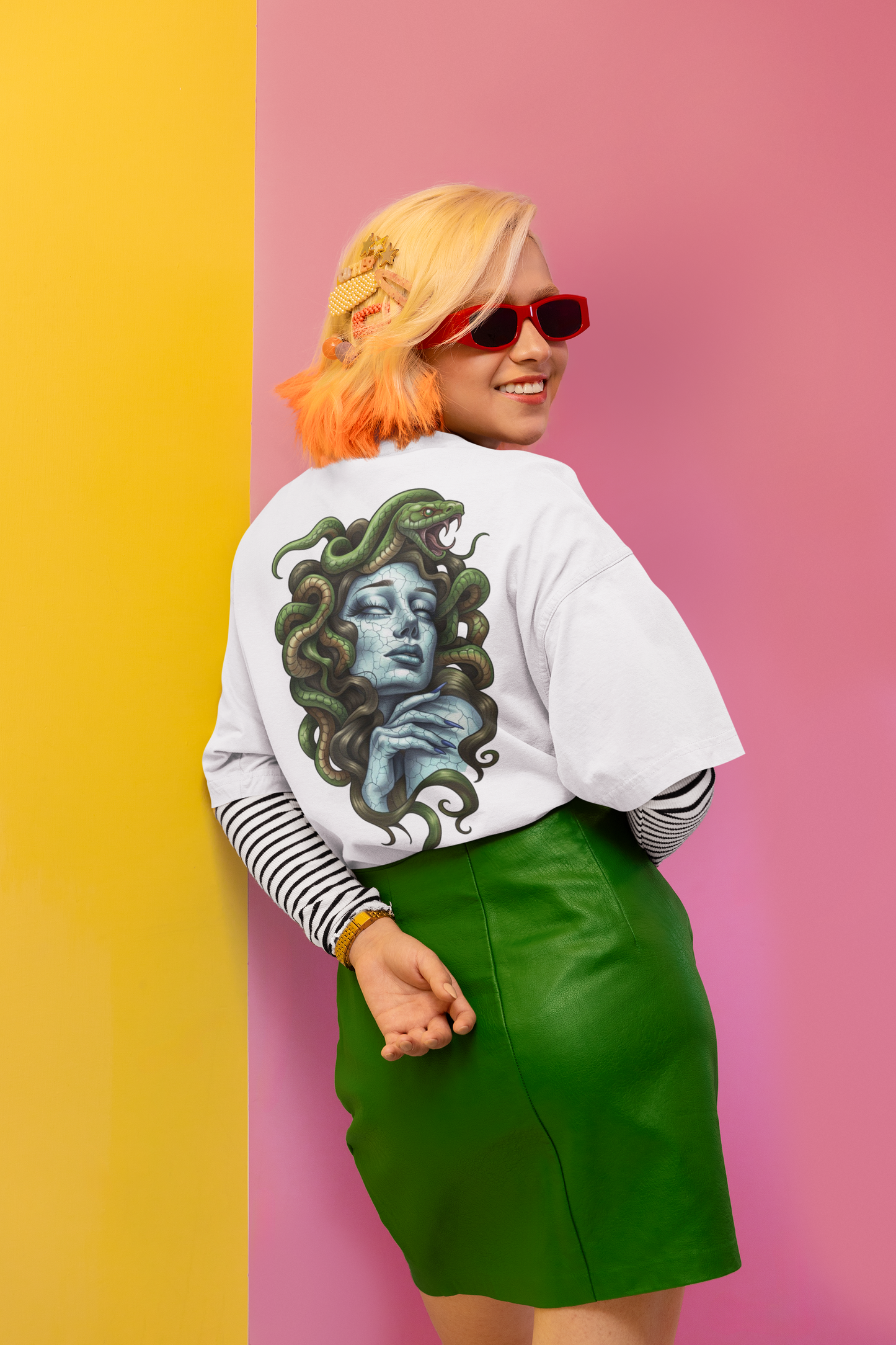Дамска тениска Oversize Gorgona - Бяла