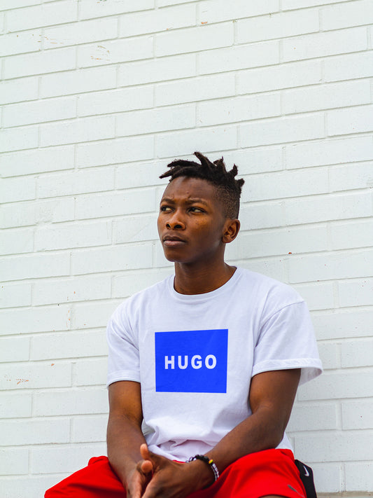 Мъжка тениска Hugo Logo Blue .

Модерна мъжка тениска с обло деколте и свободна кройка. Материята на тениската е изключително мека и осигурява максимален комфорт през летните дни. Съчетава...