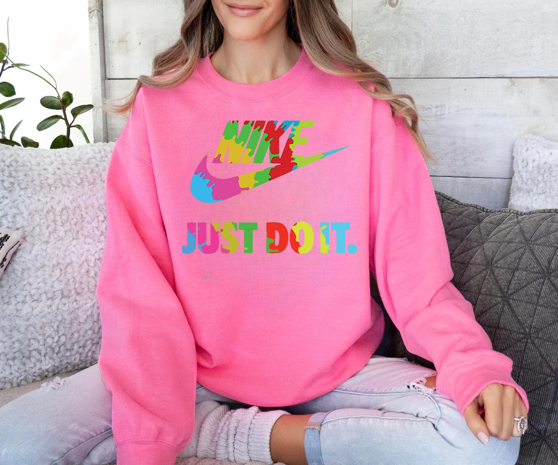 SatModa

SatModa

https://satmoda.com › products › дамска-блуза-colorful-nike

Дамска блуза Colorful Nike/SatModa

Ватирана блуза с обло деколте и свободна кройка. Материята на блузата е изключително мека и приятна. Осигурява максимален комфорт и топлина през зимните дни.

BGN 36.00