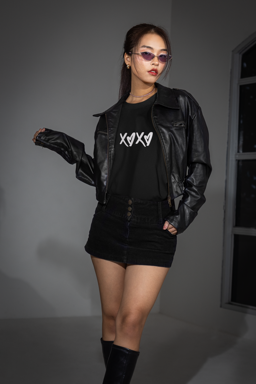 Дамска тениска Oversize XoXo черна — 100% памук, размери XS-XXL | SatModa