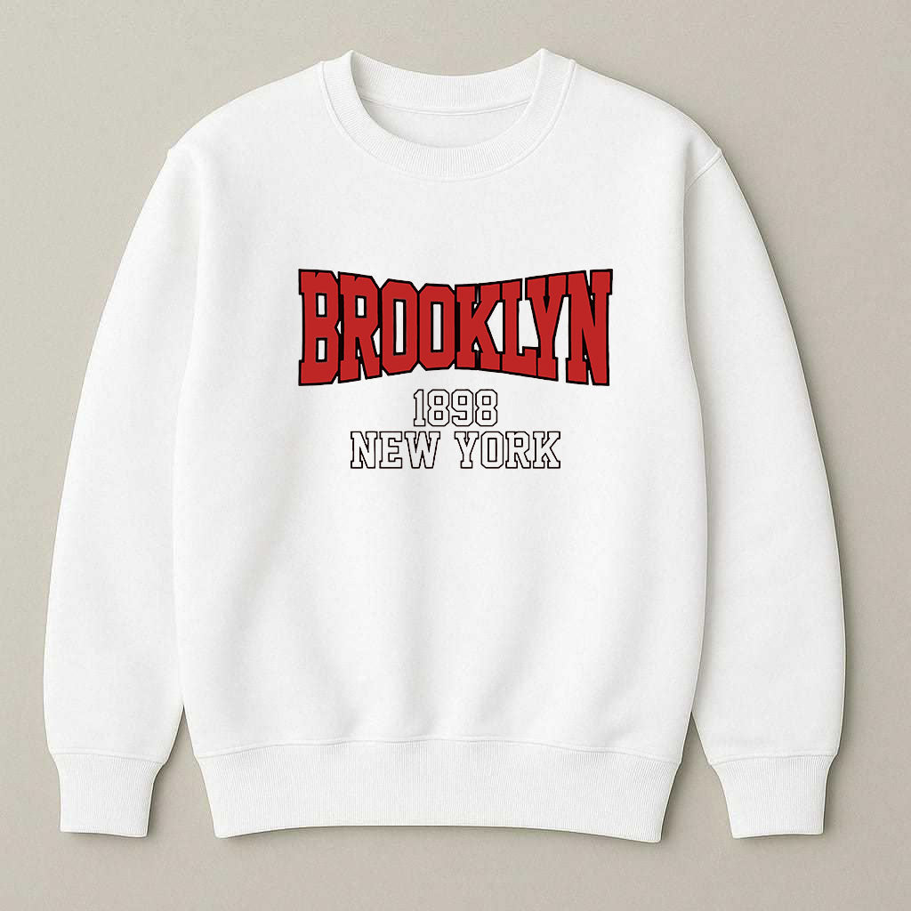 Дамска блуза Brooklyn Woman в бяло с надпис BROOKLYN 1898 NEW YORK | SatModa