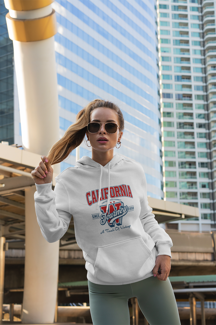 Дамски суичър California Journey бял — 100% памук, размери S–L | SatModa