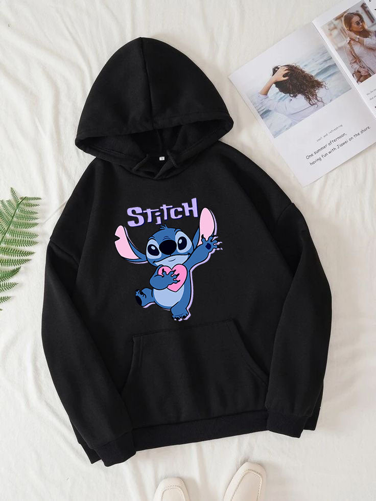 Дамски суичър Stitchi в черно с принт Стич и розово сърце | SatModa