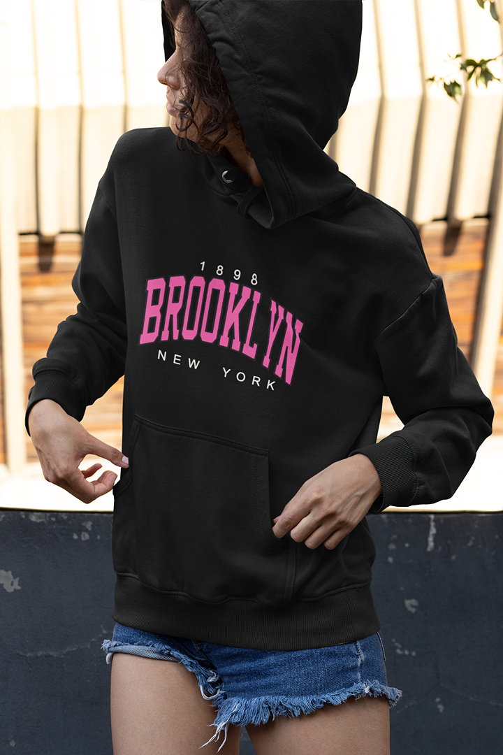 Дамски суичър Brooklyn черен — 100% памук, размери S–L | SatModa