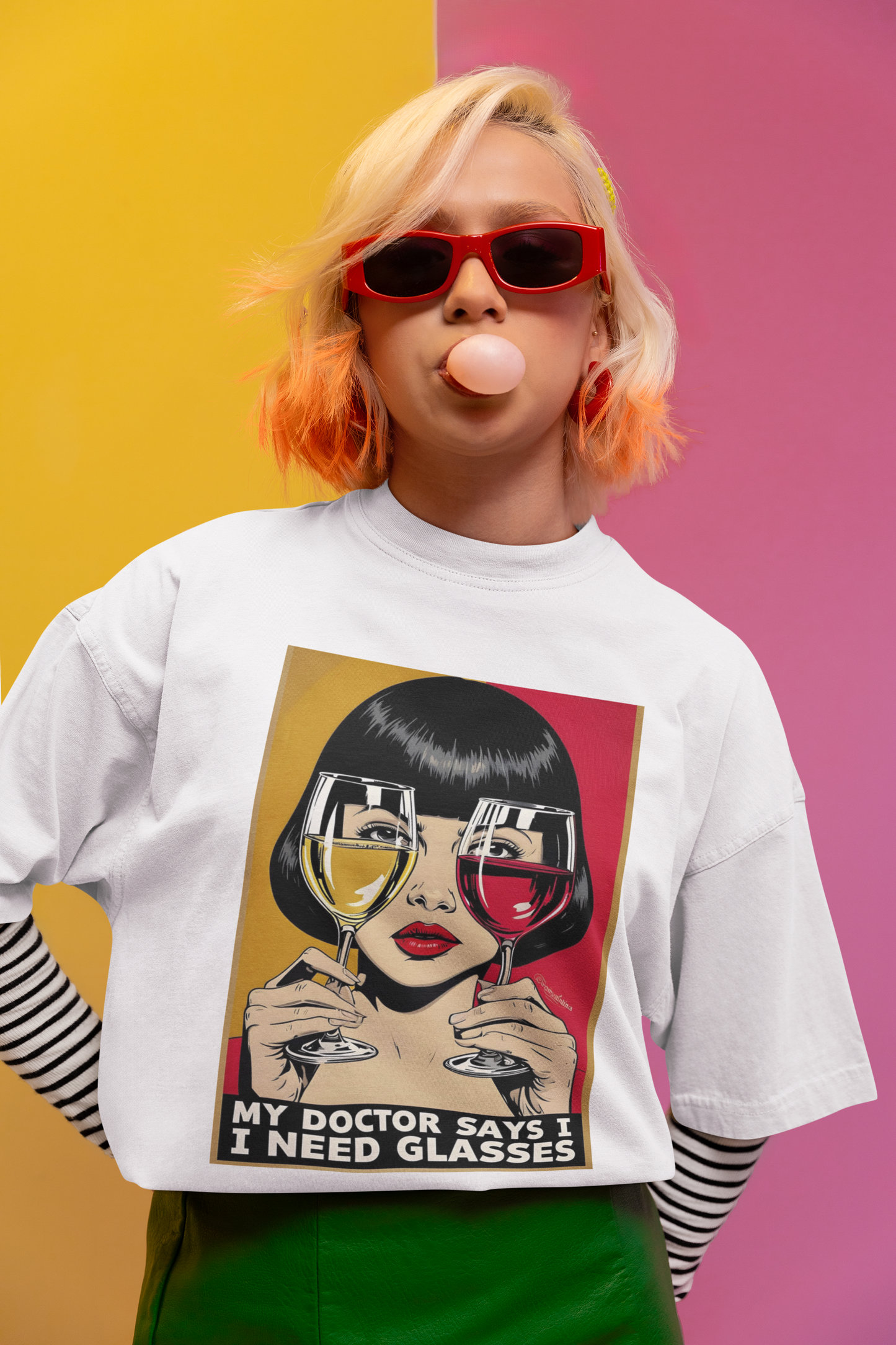 Дамска тениска Oversize Glasses - Бяла
