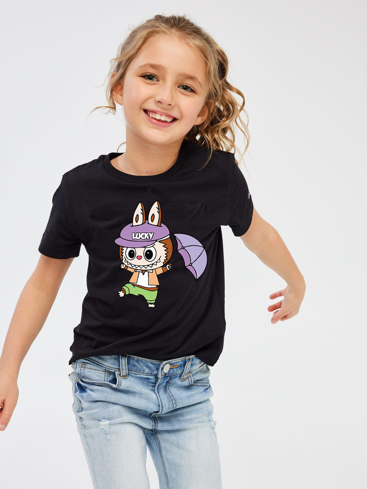 Детска тениска Lucky Labubu черна — свободна кройка | SatModa
