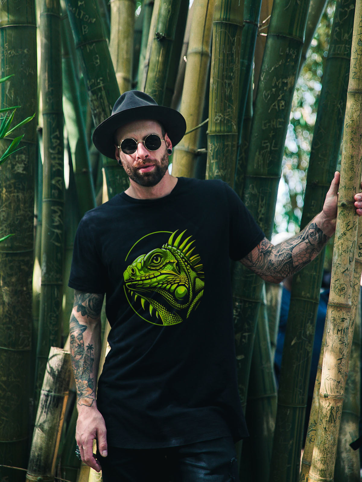 Мъжка тениска Iguana — 100% памук, свободна кройка, размери S-3XL | SatModa