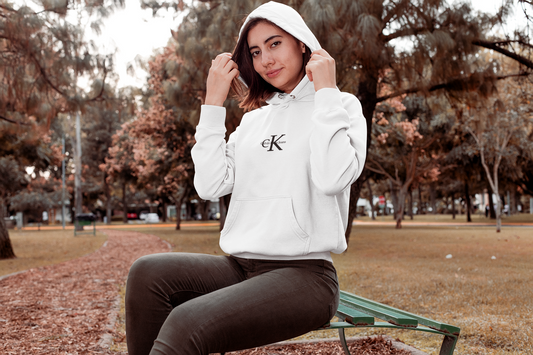 Дамски суитчър cK Jeans Smal Logo / SatModa

Ефектен дамски суичър с качулка и връзки.Материята на суичъра е изключително мека и приятна.Осигурява максимален комфорт и топлина през зимните дни.Памучна вата

BGN 45.00