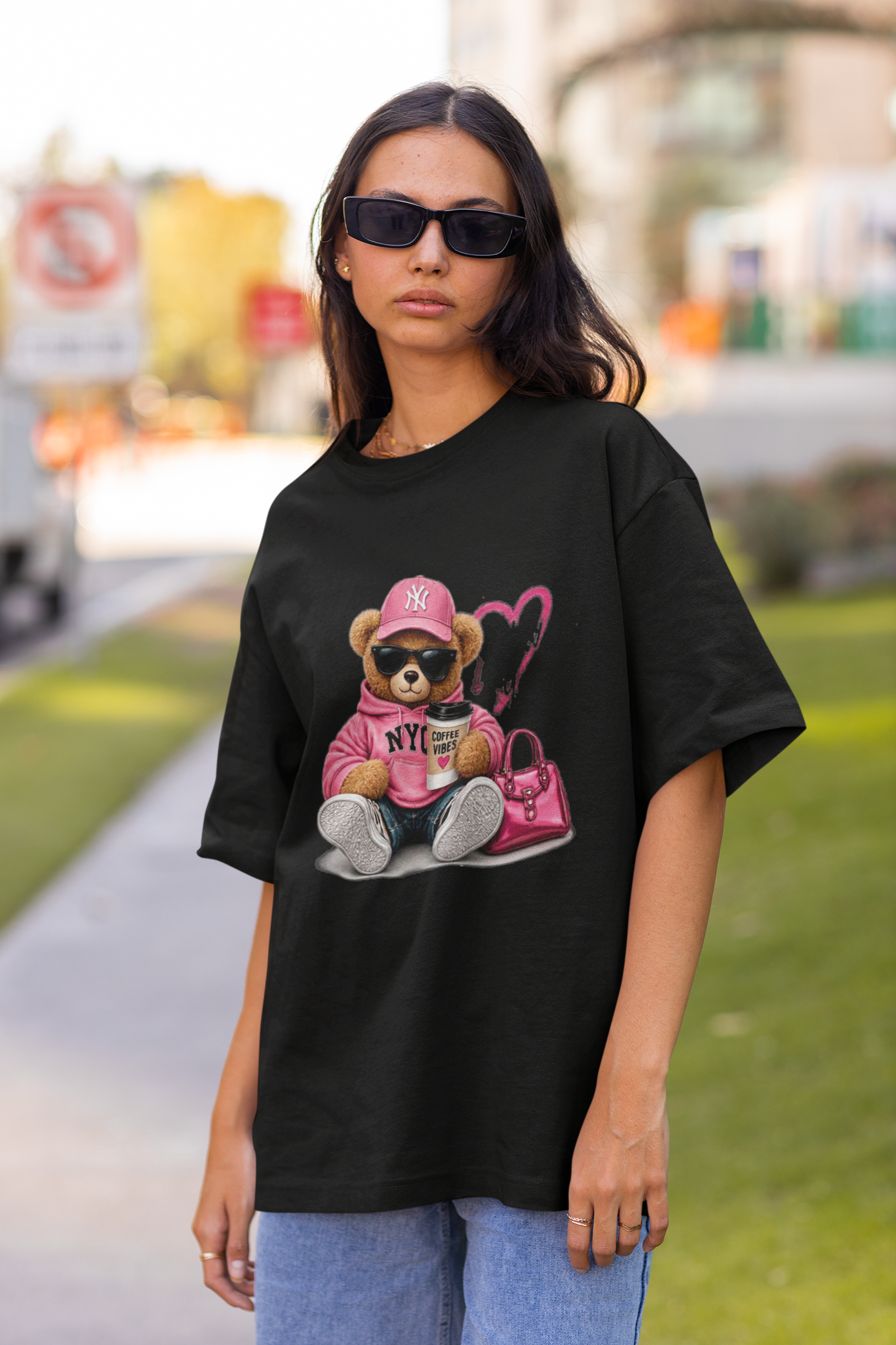 Дамска тениска Oversize Pink Bear - Черна