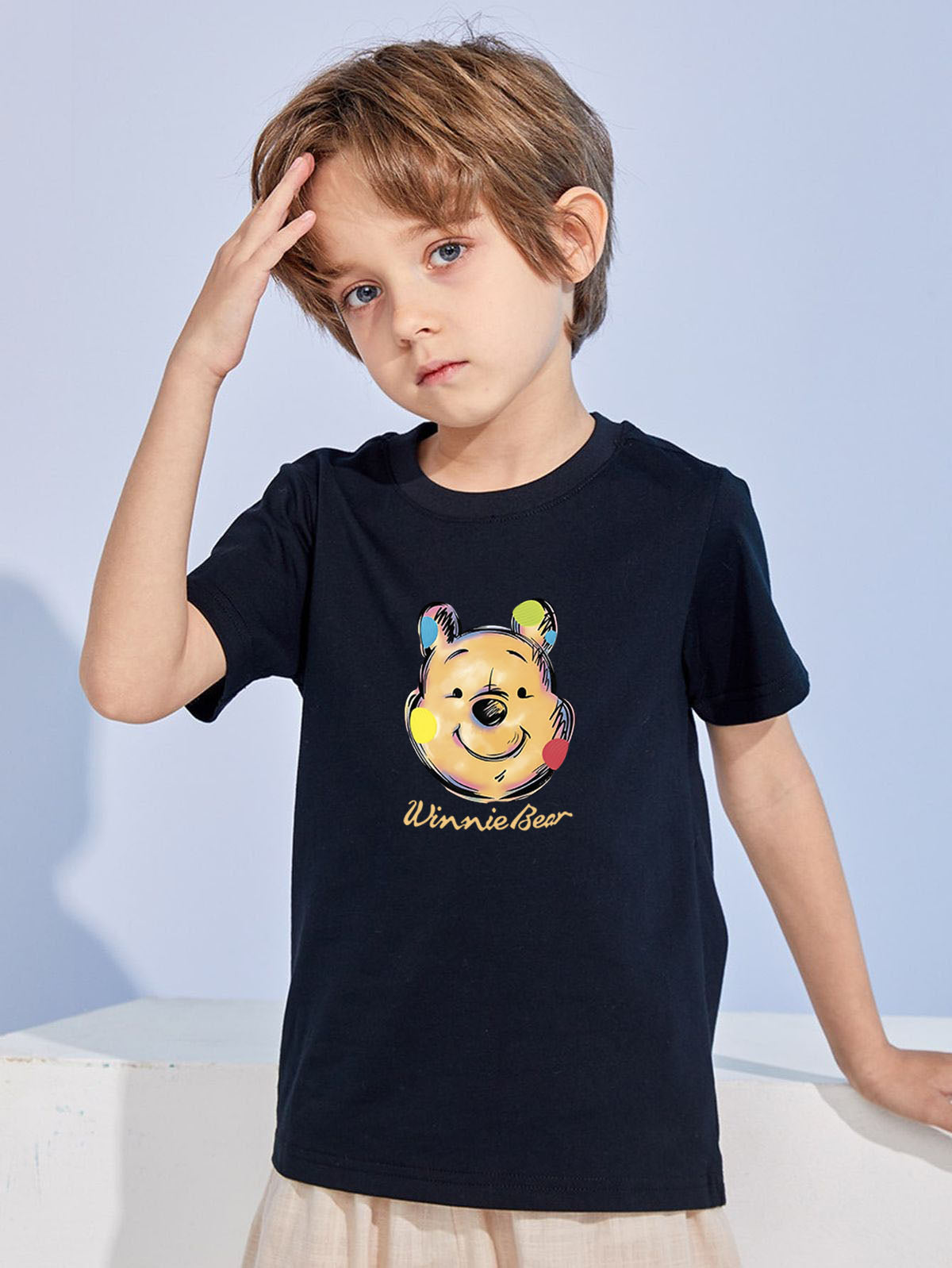 Детска тениска Winnie Bear

Детска тениска със забавен принт за всяко малко приключение. Мека и дишаща, за комфорт през целия ден.

BGN 23.90