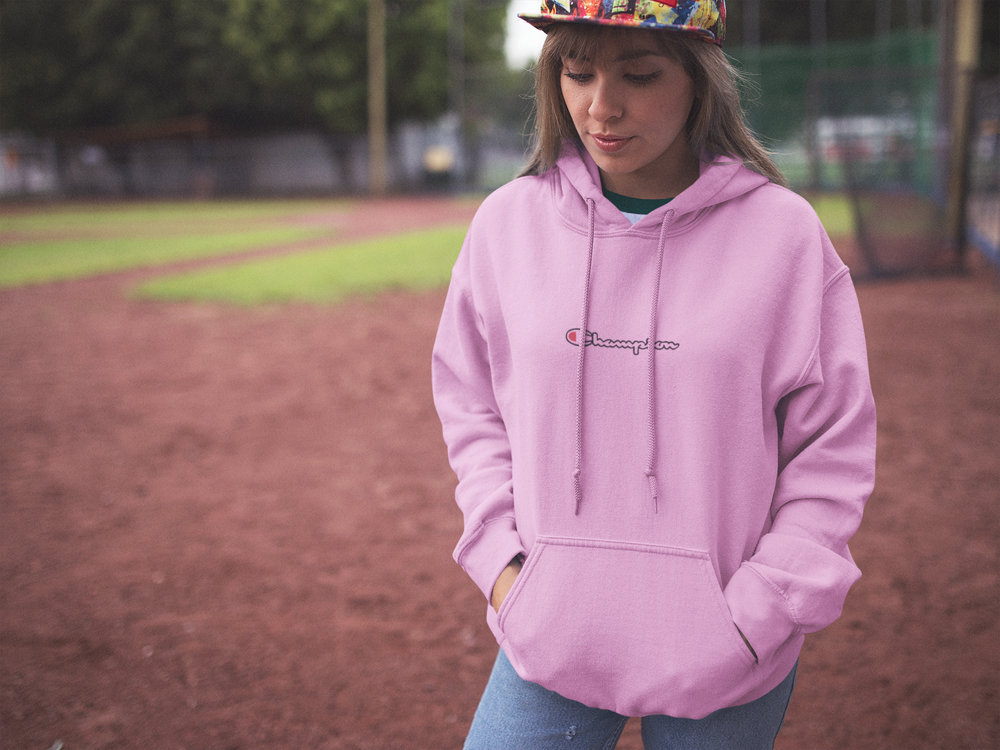 Дамски суитчър Champion Smal Logo / SatModa

Ефектен дамски суичър с качулка и връзки.Материята на суичъра е изключително мека и приятна.Осигурява максимален комфорт и топлина през зимните дни.Памучна вата

BGN 45.00