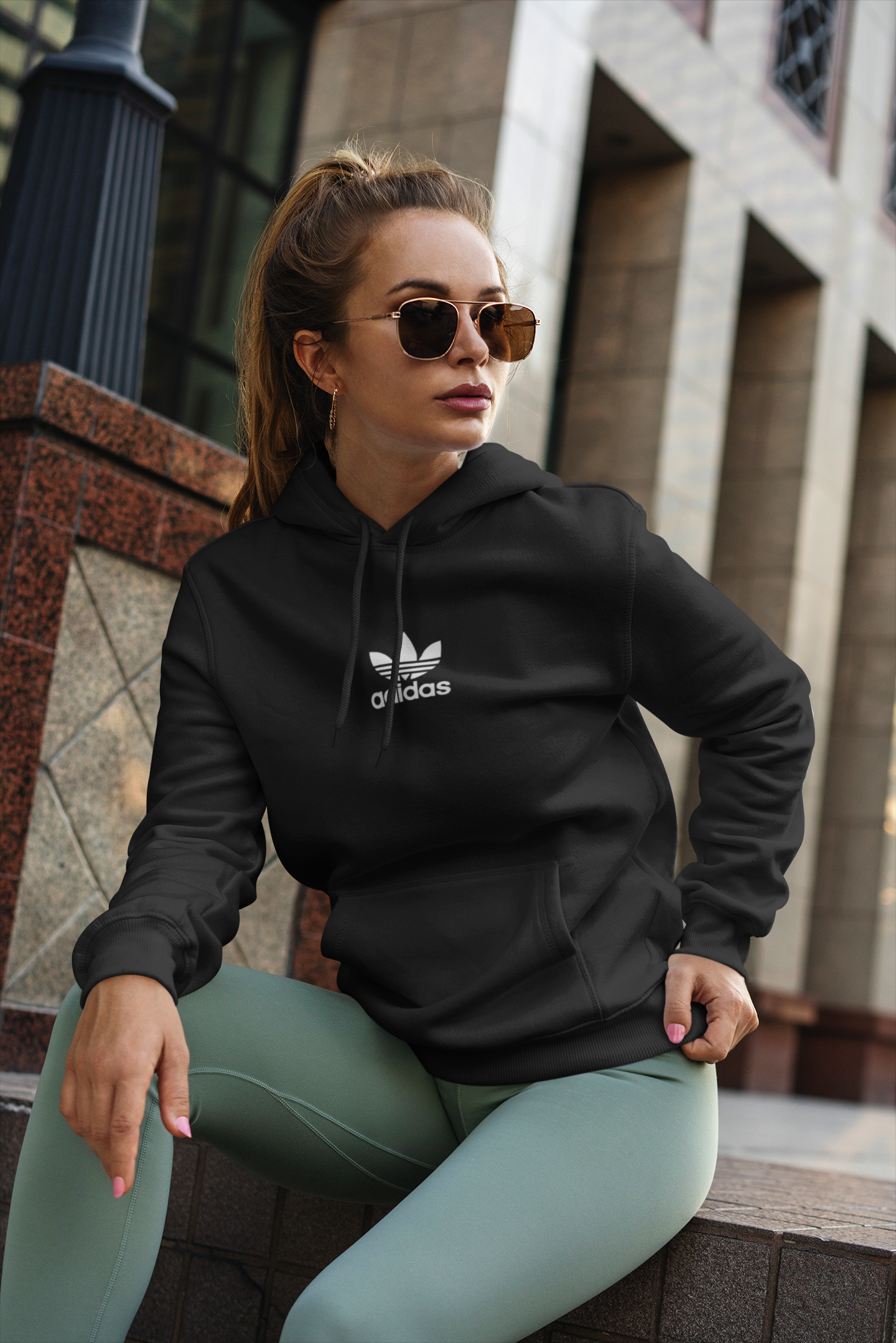 Дамски суитчър Adidas Classic Smal Logo / SatModa

Ефектен дамски суичър с качулка и връзки.Материята на суичъра е изключително мека и приятна.Осигурява максимален комфорт и топлина през зимните дни.Памучна вата

BGN 45.00