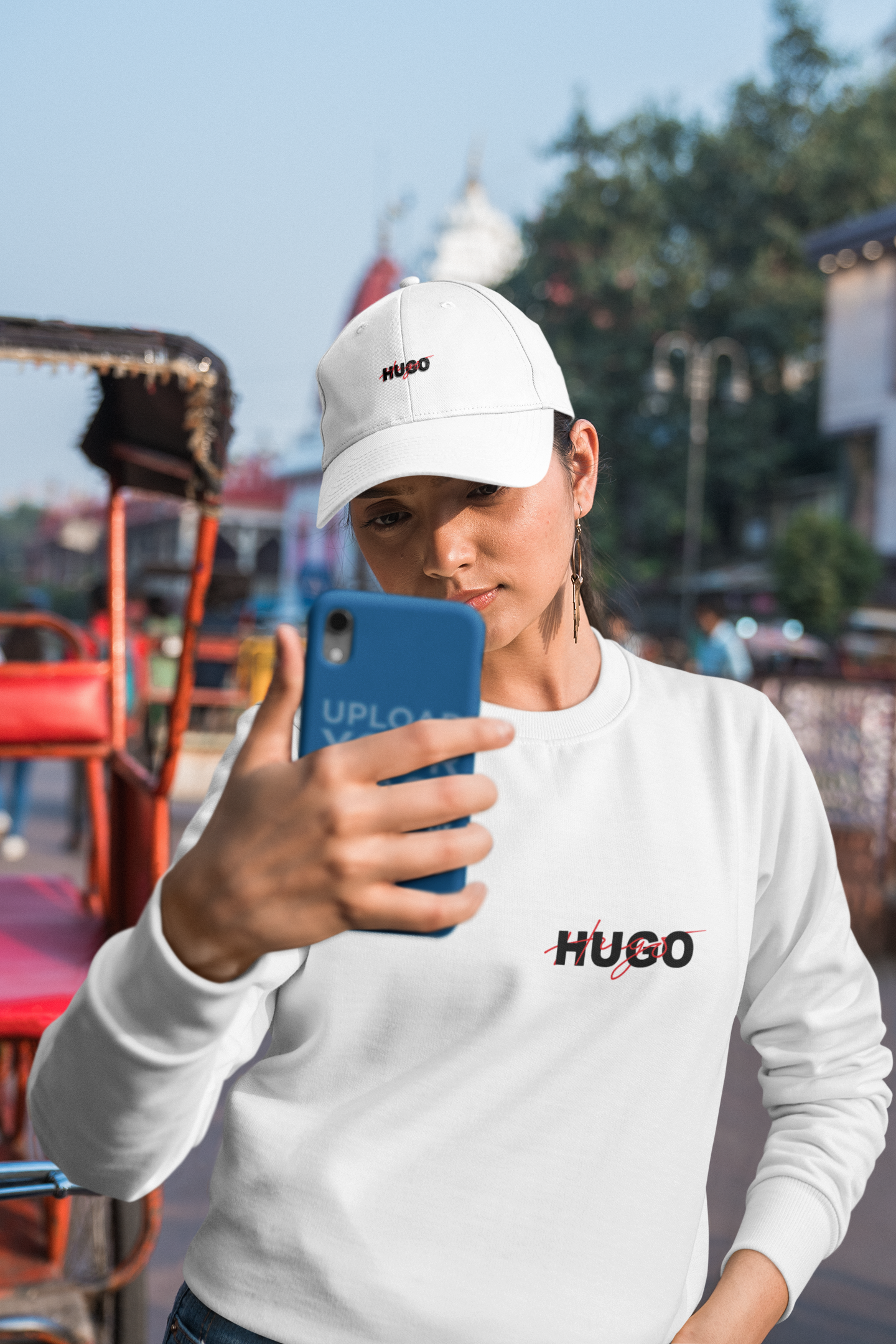 Дамска блуза Hugo Smal Logo / SatModa

Ватирана блуза с обло деколте и свободна кройка. Материята на блузата е изключително мека и приятна. Осигурява максимален комфорт и топлина през зимните дни.

BGN 37.60