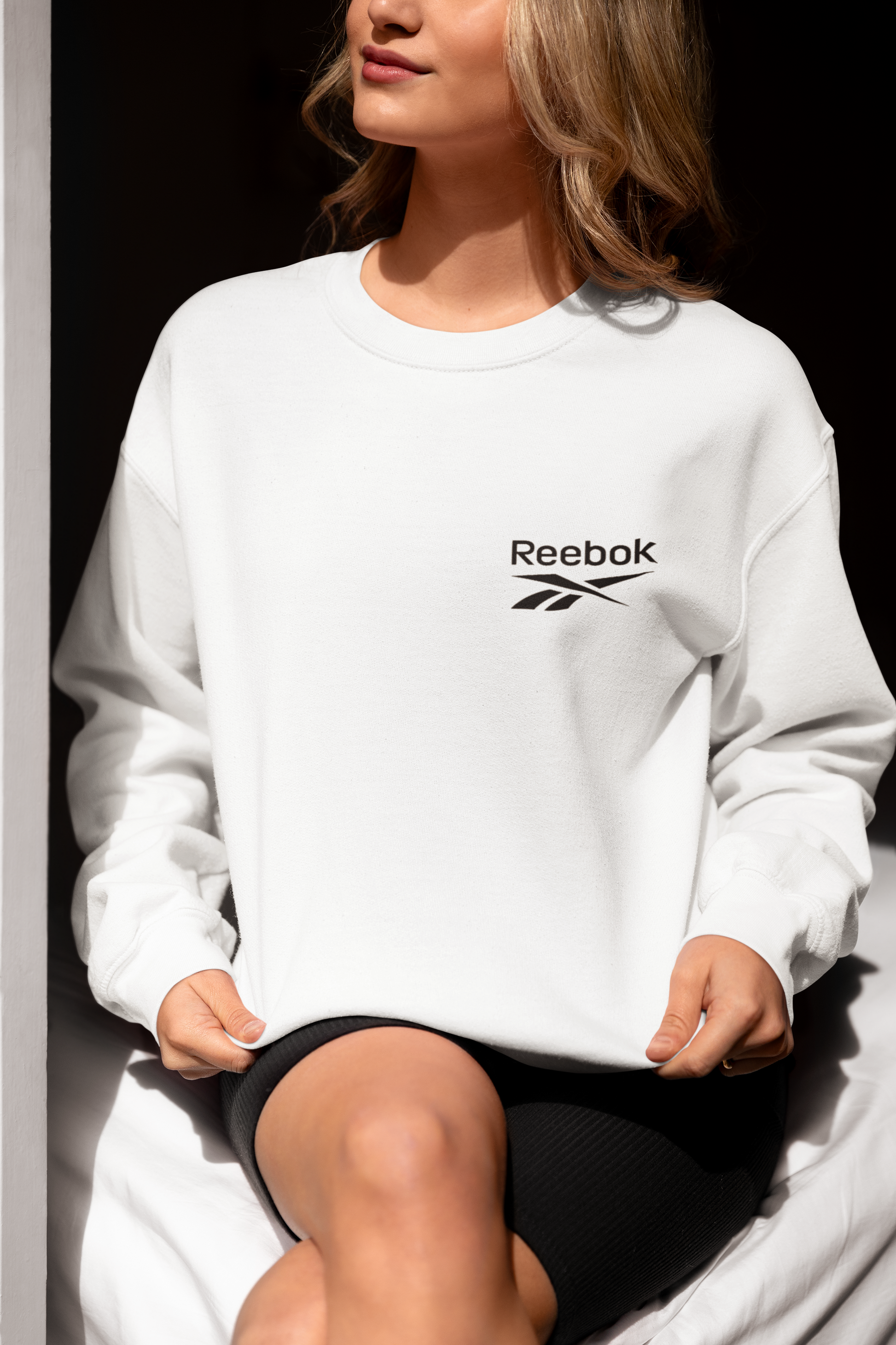 Дамска блуза Reebok Smal Logo / SatModa

Ватирана блуза с обло деколте и свободна кройка. Материята на блузата е изключително мека и приятна. Осигурява максимален комфорт и топлина през зимните дни.

BGN 37.60