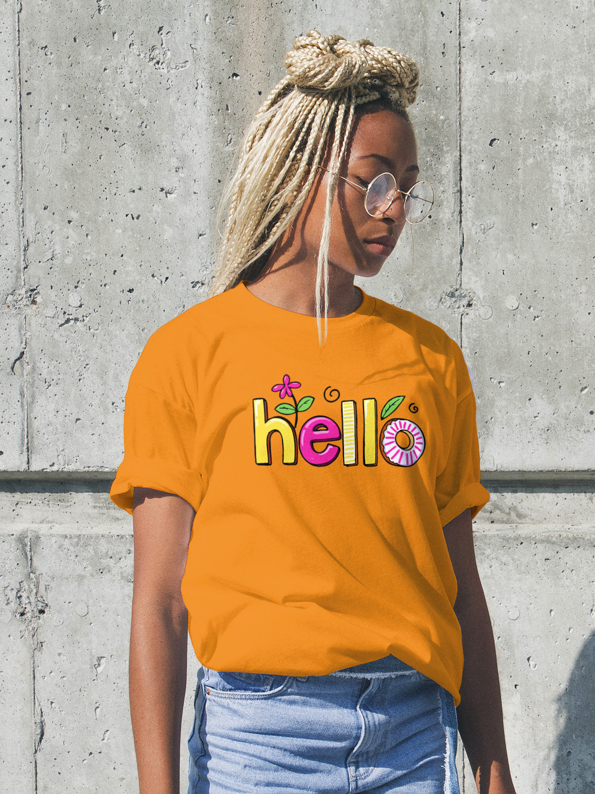 Дамска тениска Hello Colors / SatModa.

Дамска тениска със стилен дизайн и висококачествени материали. Отличен избор за ежедневието и спорт. Подходяща за разнообразни поводи и комбинации.

€12.80 EUR