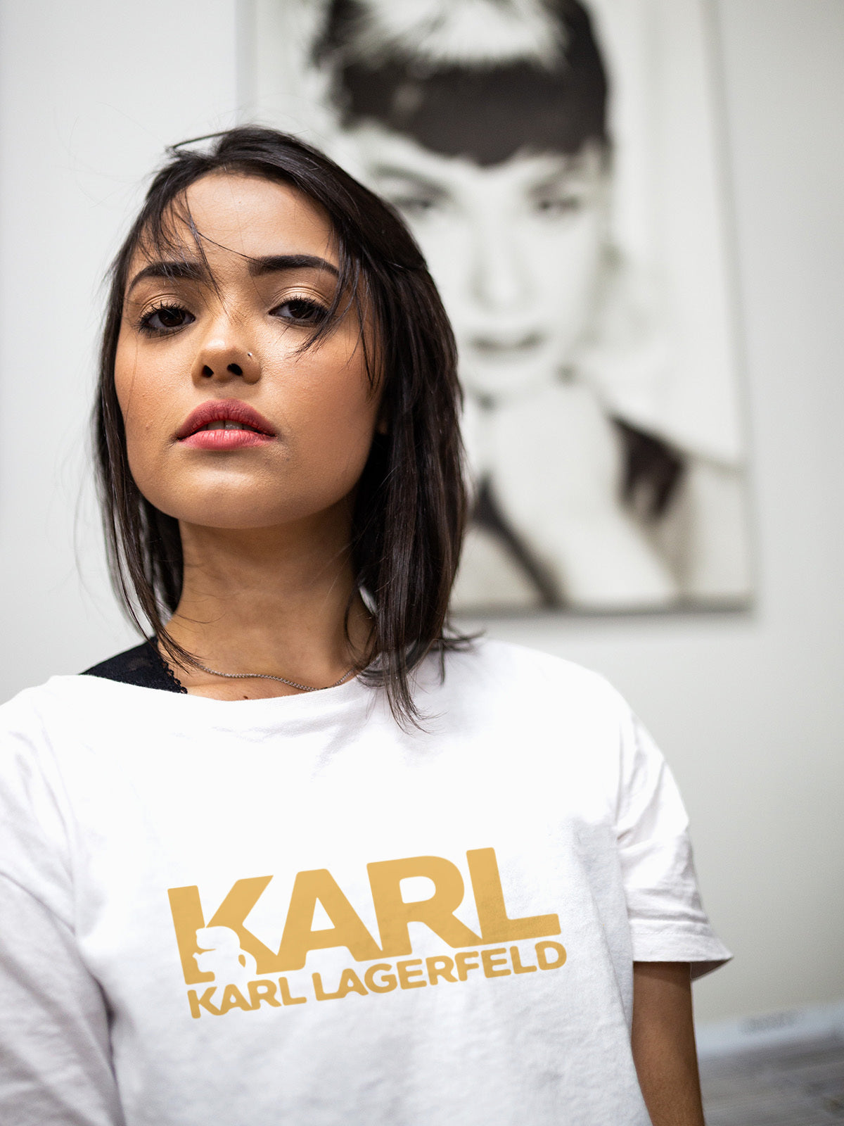 SatModa

SatModa

https://satmoda.com › products › women-s-t-shirt-karl-gold

Дамска тениска Karl Gold - SatModa

Дамска Тениска с обло деколте и свободна кройка. Материята на тениската е изключително мека и осигурява максимален комфорт през летните дни.

BGN 24.90