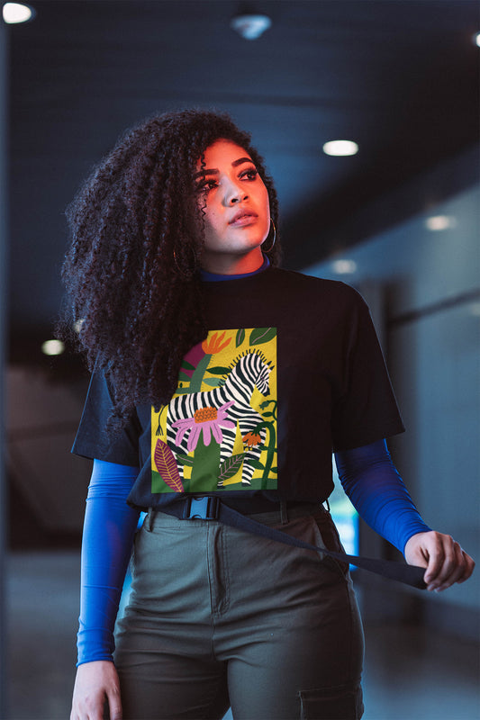 Дамска тениска Zebra / SatModa.

Дамска тениска със стилен дизайн и висококачествени материали. Отличен избор за ежедневието и спорт. Подходяща за разнообразни поводи и комбинации.

€12.80 EUR