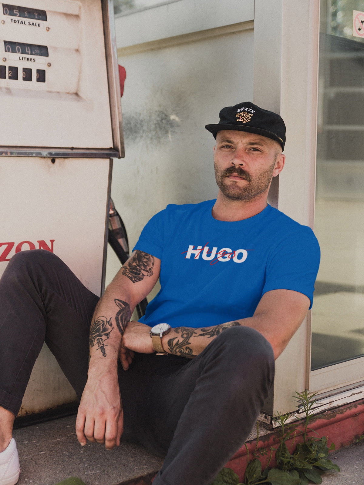Мъжка тениска Hugo Signature/SatModa

Модерна мъжка тениска с обло деколте и свободна кройка. Материята на тениската е изключително мека и осигурява максимален комфорт през летните дни. Съчетава...

BGN 26.99