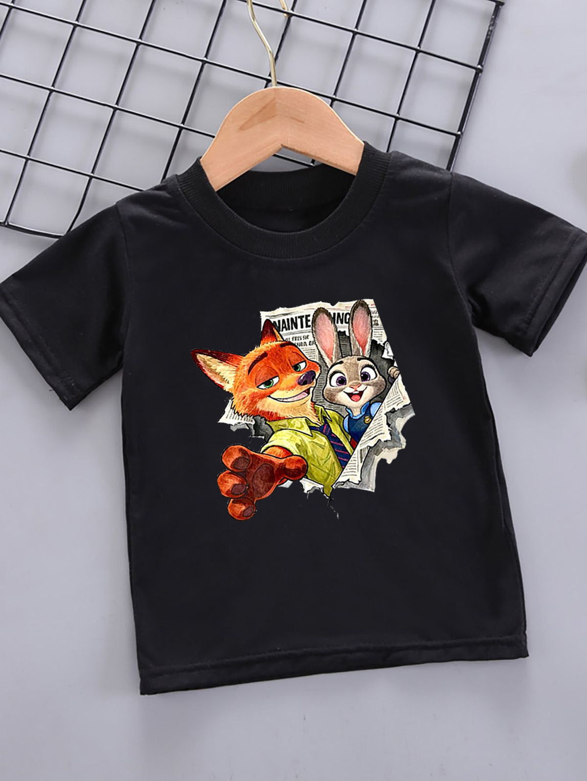 Детска тениска Zootopia / SatModa.

Детска тениска със забавен принт за всяко малко приключение. Мека и дишаща, за комфорт през целия ден.

€12.30 EUR
