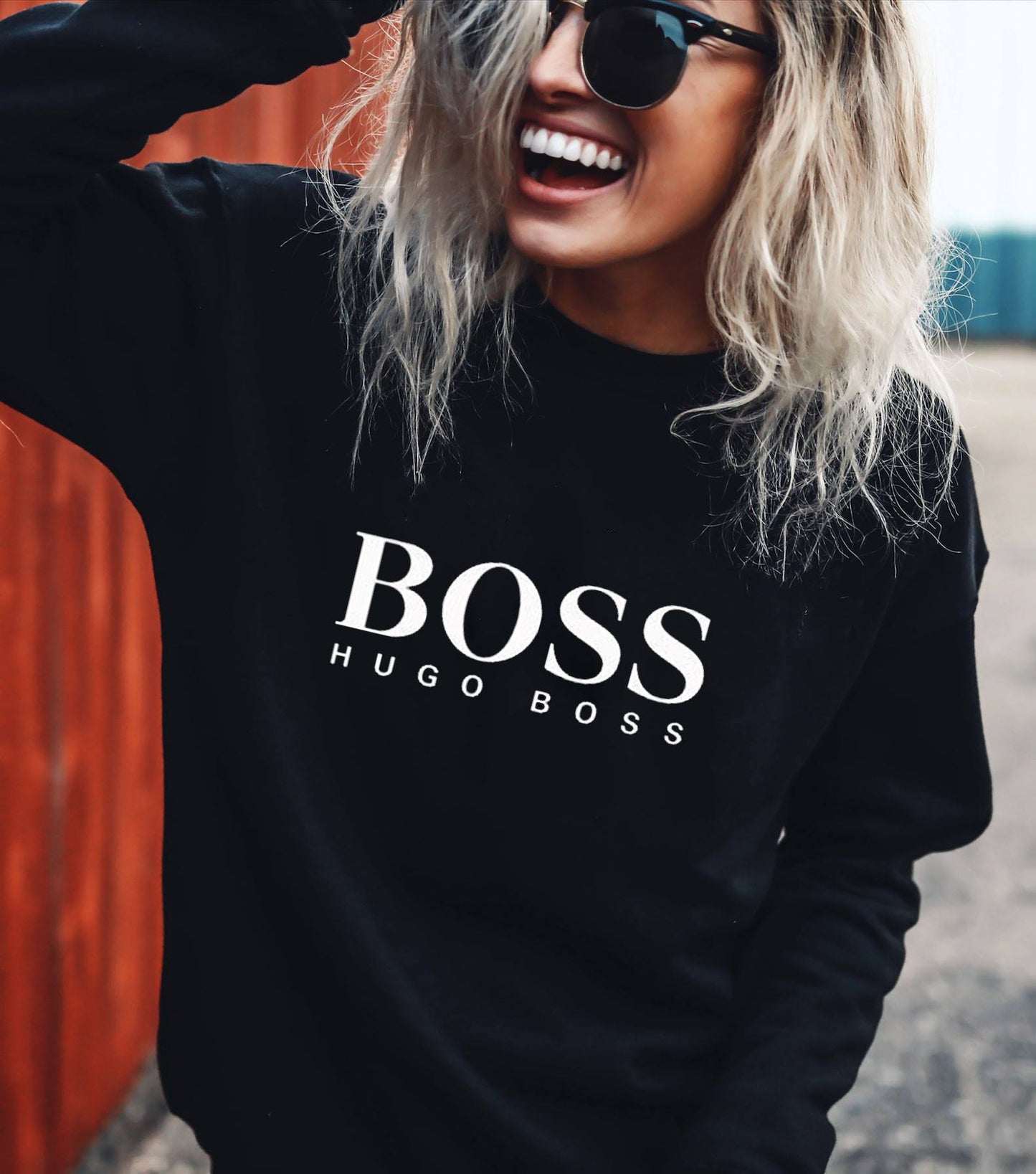 Дамска блуза Boss who dtg  https://satmoda.com/products/boss-who-dtg-дамска-блуза  Модерна дамска блуза с надписБлуза с обло деколте и свободна кройка. Материята на блузата е изключително мека и приятна. Осигурява максимален комфорт и топлина през зимните дни.100% памук