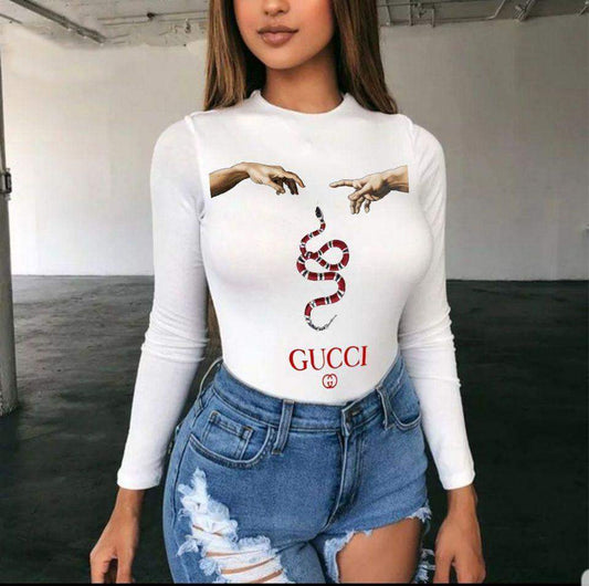 Дамско боди G snake  https://satmoda.com/products/дамско-боди-g-snake  Топло и комфортно дамско боди - бикина с дълъг ръкав. Изработено от висококачествен 92% пениран памук и 8% ликра, което дава допълнителна мекота и еластичност. Закопчалката е с три малки кукички.СЪСТАВ:92% памук. 8% ликра.