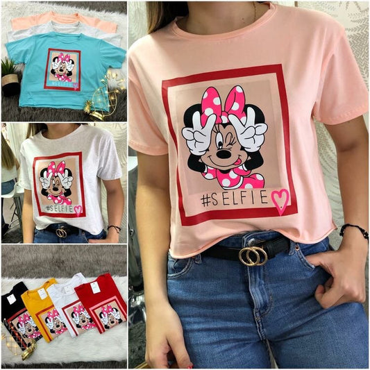Дамска тениска Minnie #Selfie  https://satmoda.com/products/дамска-тениска-minnie-selfie-1  Ефектна дамска тениска с обло деколте и свободна кройка.Осигурява максимален комфорт през летните дни.Материя: 100% памук.Препоръчителна температура за пране 30°