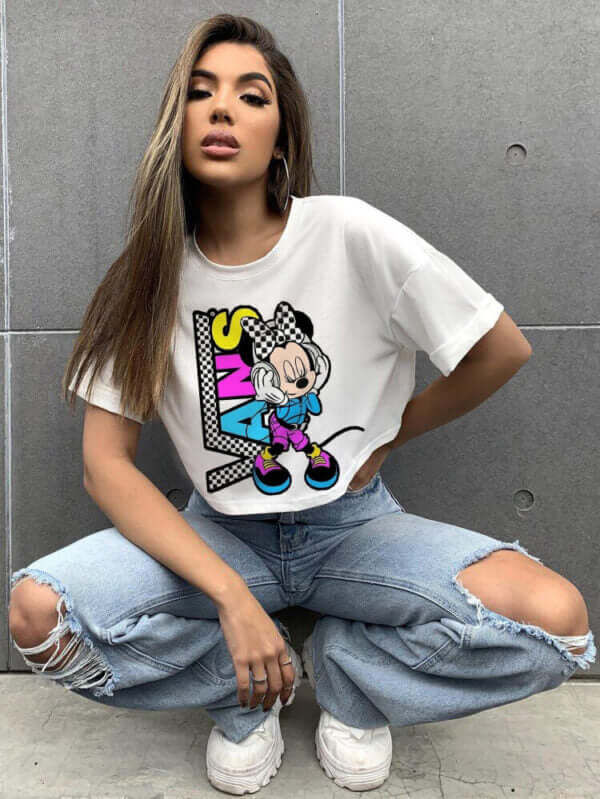 Кроп Топ Vans Mickey  https://satmoda.com/products/кроп-топ-vans-mickey  Кроп Топ тениска с обло деколте и свободна кройка. Материята на тениските е изключително мека и осигурява максимален комфорт през летните дни.100% памук