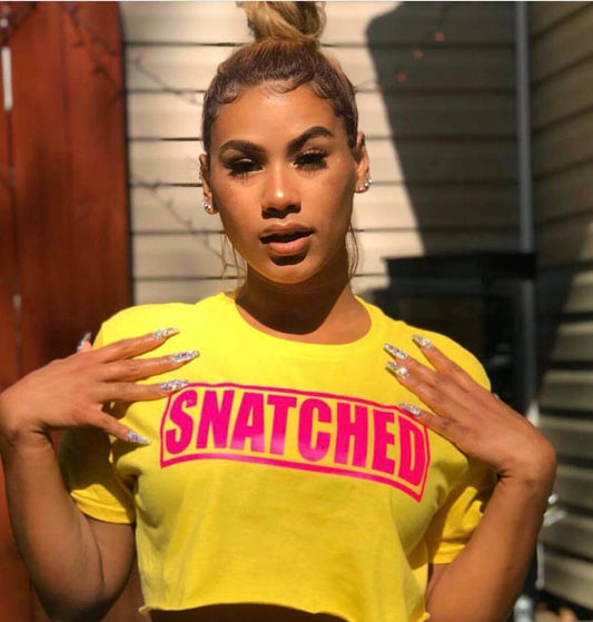 Кроп Топ Snatched - SatModa...  https://satmoda.com/products/кроп-топ-snatched  Кроп Топ тениска с обло деколте и свободна кройка. Материята на тениските е изключително мека и осигурява максимален комфорт през летните дни. 100% памук. 