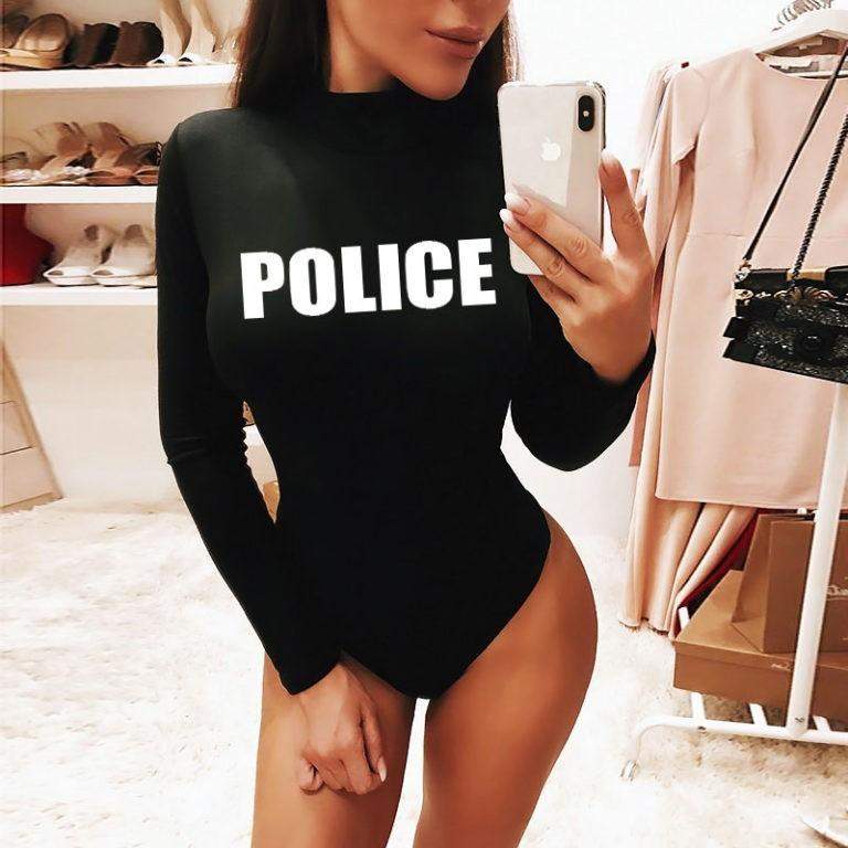 Дамско боди Police  https://satmoda.com/products/дамско-боди-police  Топло и комфортно дамско боди - бикина с дълъг ръкав. Изработено от висококачествен 92% пениран памук и 8% ликра, което дава допълнителна мекота и еластичност. Закопчалката е с три малки кукички.СЪСТАВ:92% памук. 8% ликра