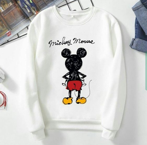 Дамска блуза Mickey Mouse  https://satmoda.com/products/дамска-блуза-mickey-mouse-1  Модерна дамска блуза. Блуза с обло деколте и свободна кройка. Материята на блузата е изключително мека и приятна. Осигурява максимален комфорт и топлина. 100% памук