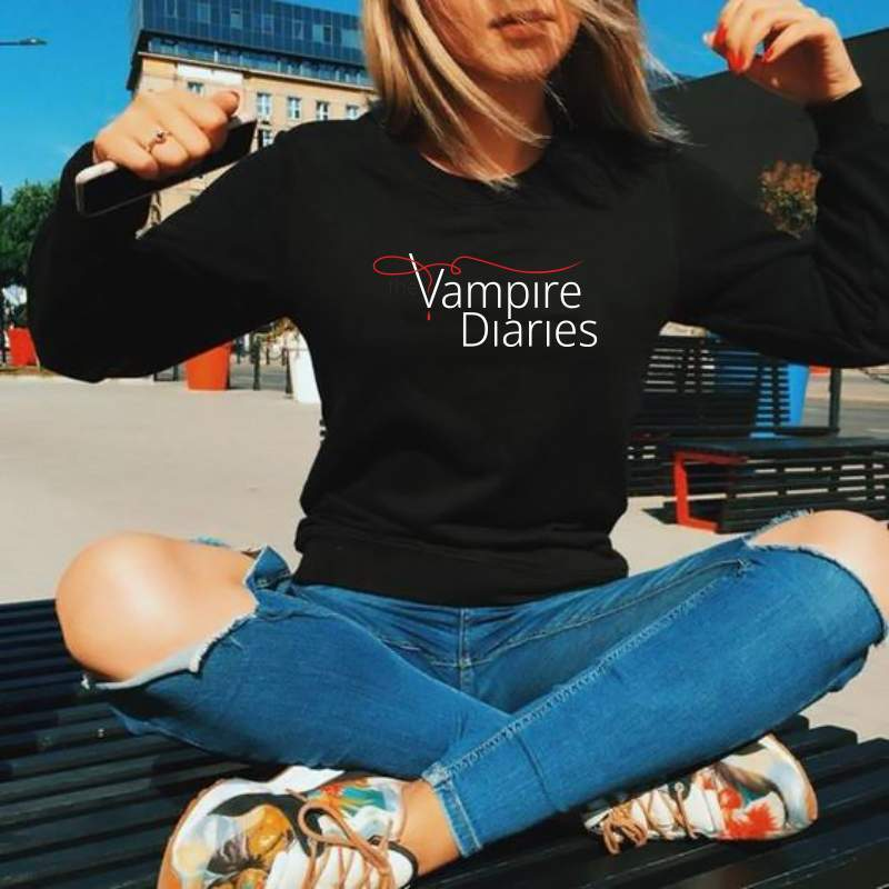 Дамска блуза Vampire Diaries — черно, 100% памук, свободна кройка | SatModa
