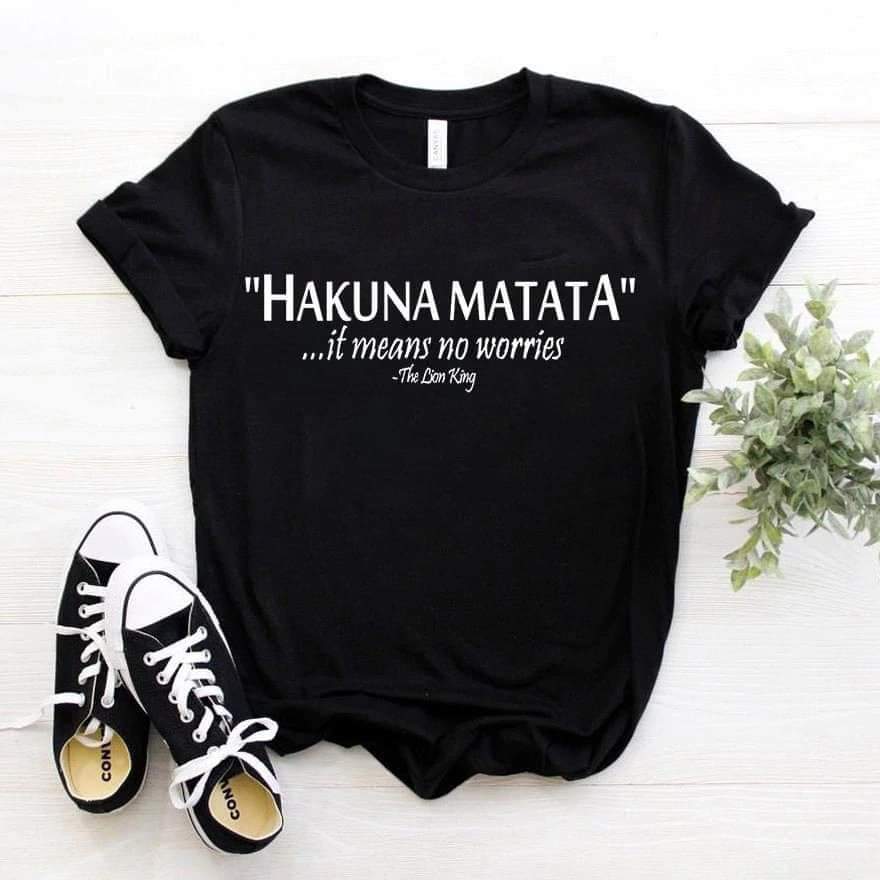 Дамска тениска Matata means черна — свободна кройка | SatModa