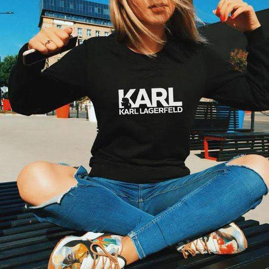 Дамска блуза Karl Lagerfeld dtg  https://satmoda.com/products/дамска-блуза-karl-lagerfeld  Блуза с обло деколте и свободна кройка. Материята на блузата е изключително мека и приятна. Осигурява максимален комфорт и топлина през зимните дни. 100% Памук